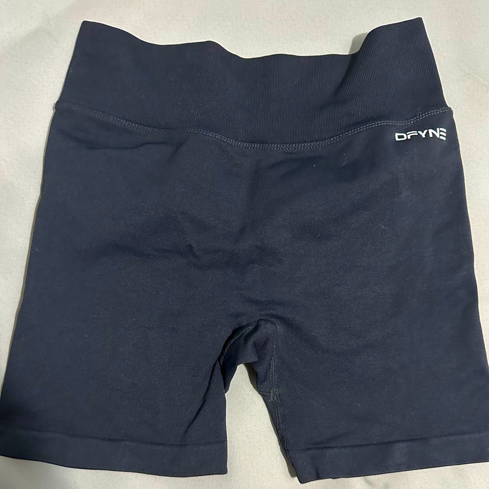 Dfyne shorts